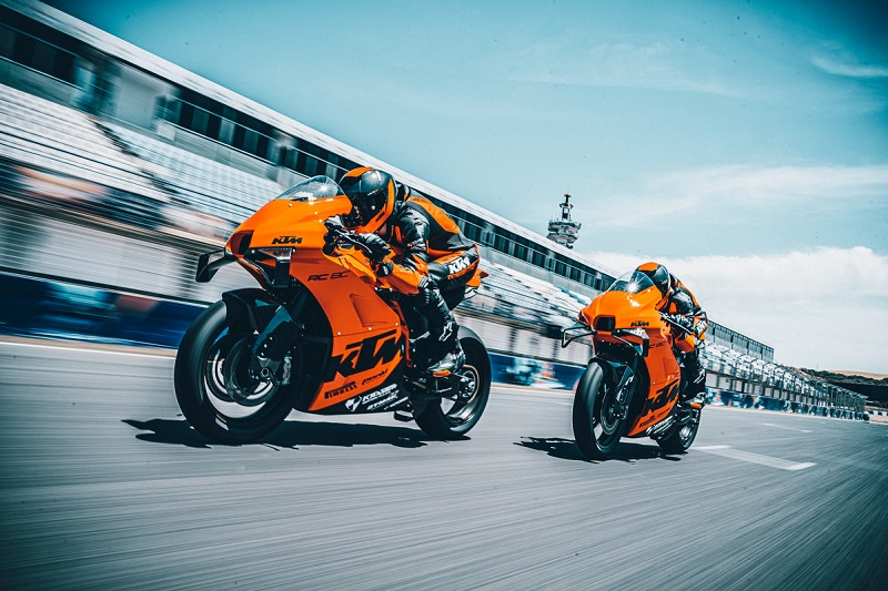 ¡LA KTM RC 8C SOLO PARA PISTA ESTÁ LISTA PARA COMPETIR! READY TO RACE!